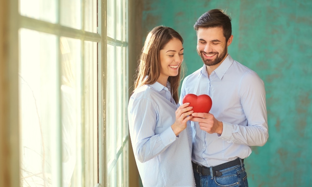 ดวงความรักต้นปี 2569 คนโสดมีลุ้น คนมีคู่ระวังเรื่องอะไร เริ่มต้นปีถือช่วงเวลาแห่งการ “ขยับหัวใจ” คนโสดที่เคยผิดหวัง ซ้ำรอยเดิม หรือคนโสดไหนที่พักใจมานาน!!